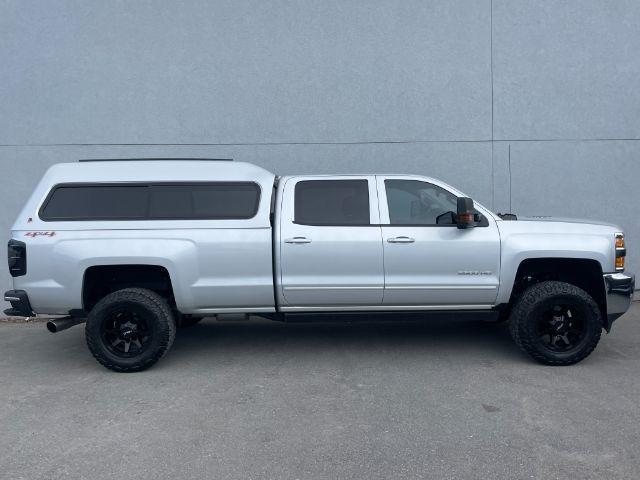 Chevrolet Silverado 2500HD Built After Aug 14  2015
