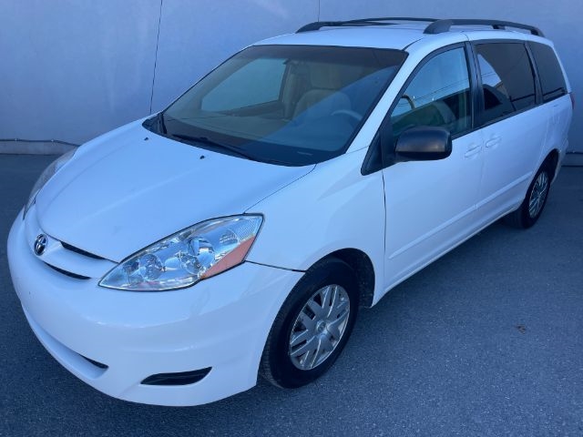 Toyota Sienna  2010 Toyota Sienna  2010