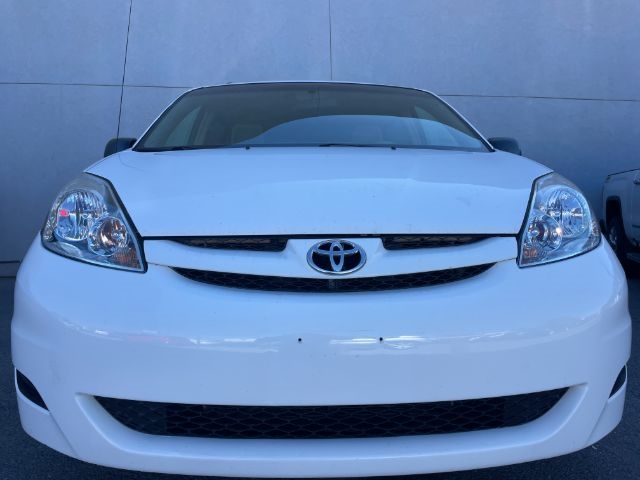 Toyota Sienna  2010 Toyota Sienna  2010