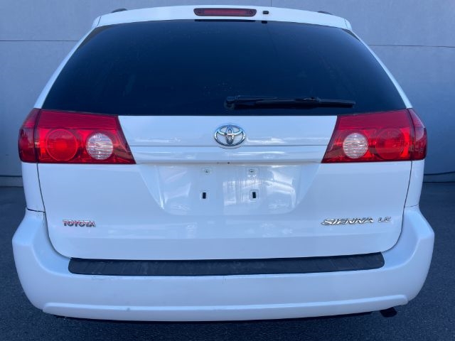 Toyota Sienna  2010 Toyota Sienna  2010