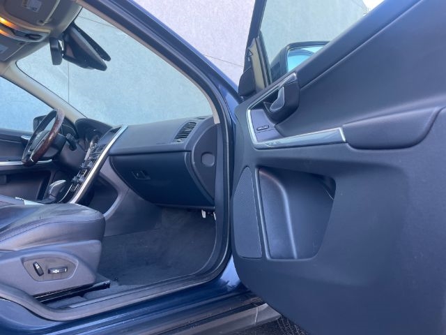 Volvo XC60  2013 Volvo XC60  2013