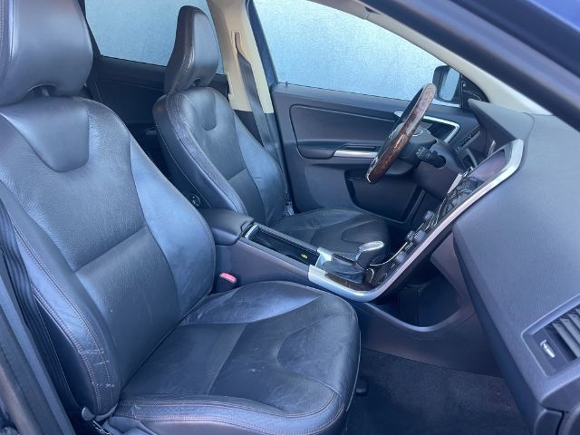 Volvo XC60  2013 Volvo XC60  2013