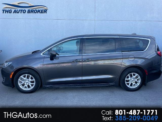 2017 Chrysler Pacifica Touring Plus