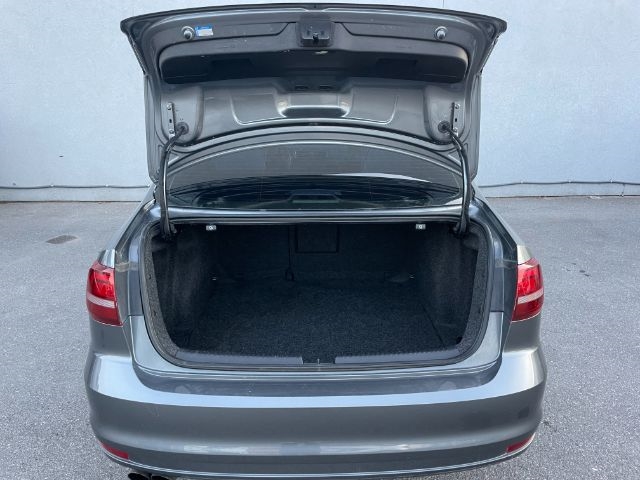 Volkswagen Jetta Sedan  2016