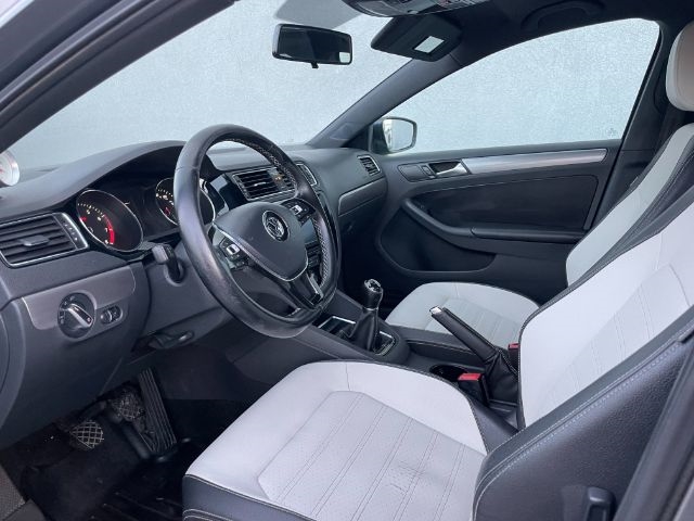 Volkswagen Jetta Sedan  2016