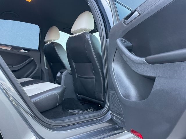 Volkswagen Jetta Sedan  2016