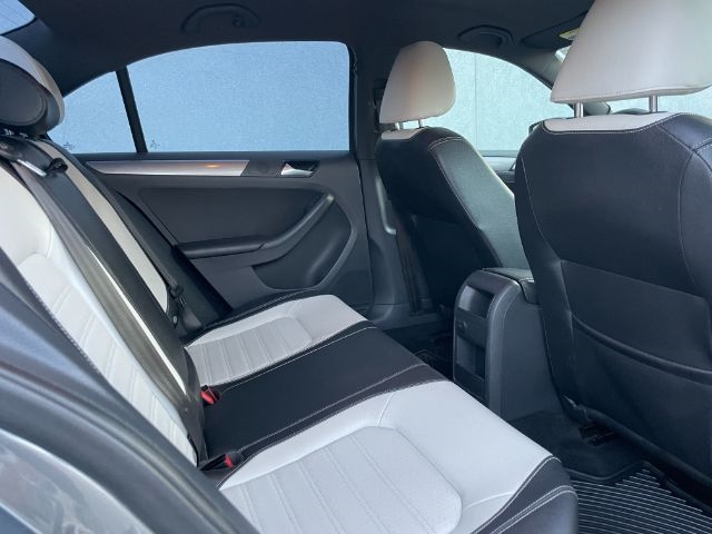 Volkswagen Jetta Sedan  2016