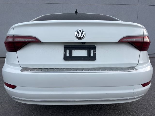 Volkswagen Jetta  2021