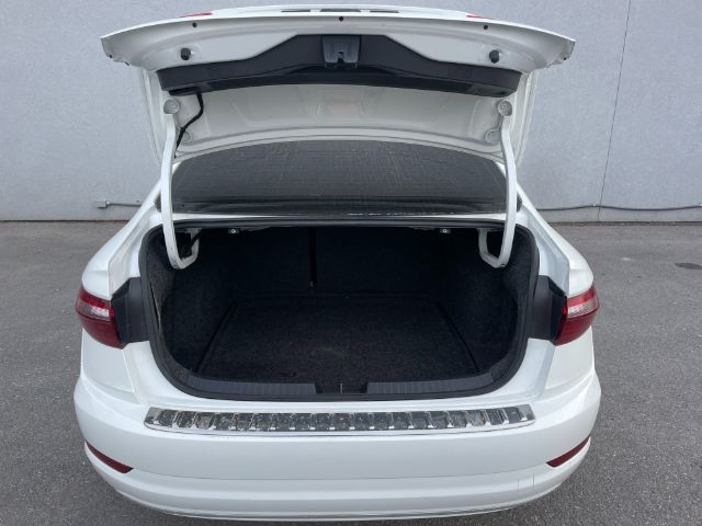 Volkswagen Jetta  2021