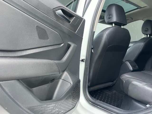 Volkswagen Jetta  2021