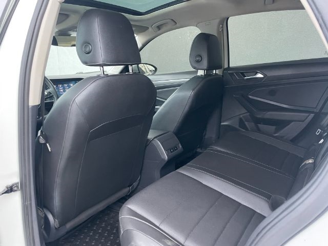 Volkswagen Jetta  2021