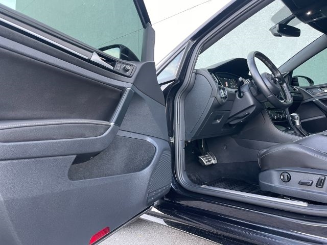 Volkswagen Golf R  2018