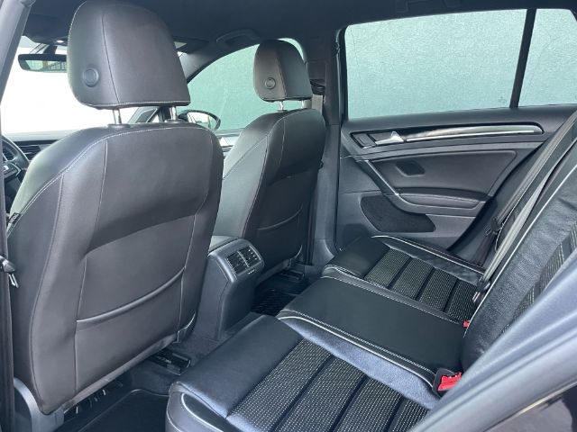 Volkswagen Golf R  2018