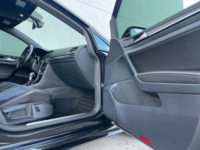 Volkswagen Golf R  2018