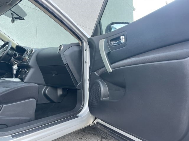 Nissan Rogue Select  2015