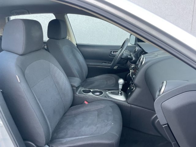 Nissan Rogue Select  2015