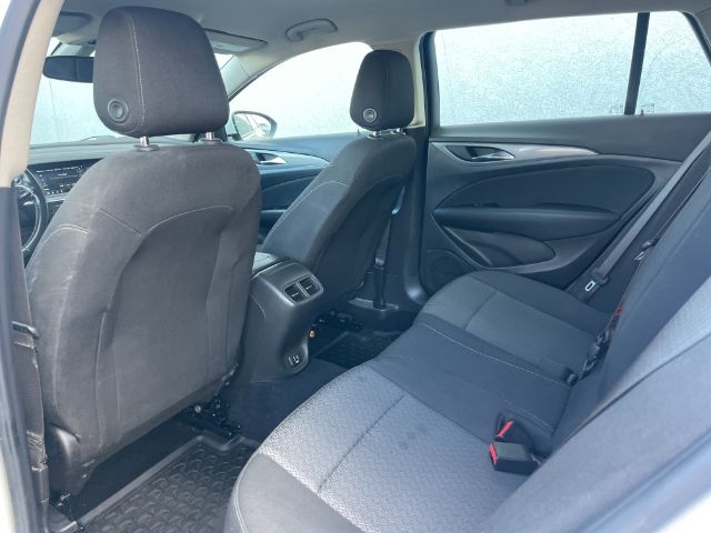 Buick Regal TourX  2019