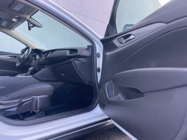 Buick Regal TourX  2019