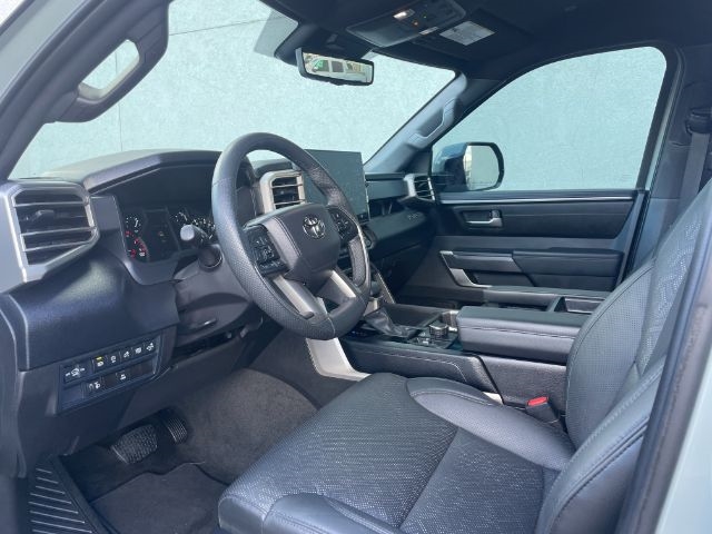 Toyota Tundra 4WD  2025