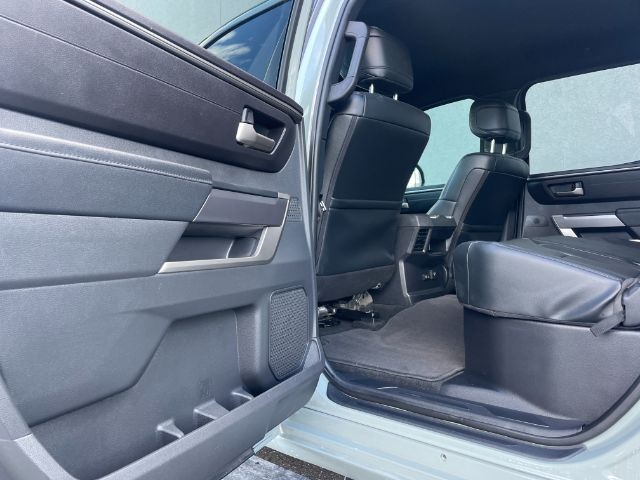 Toyota Tundra 4WD  2025