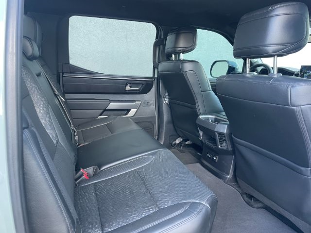 Toyota Tundra 4WD  2025