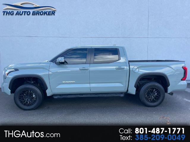 Toyota Tundra 4WD  2025