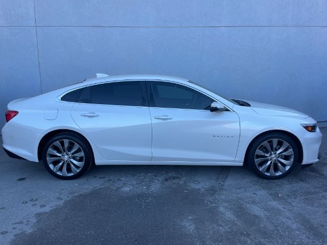 Chevrolet Malibu  2016