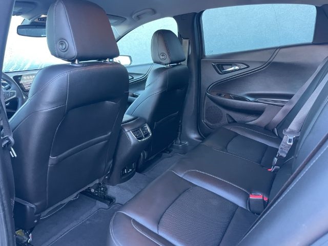 Chevrolet Malibu  2016