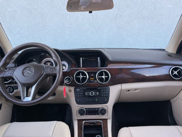 Mercedes-Benz GLK-Class  2014