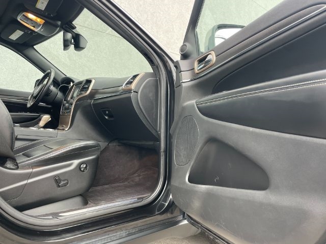 Jeep Grand Cherokee  2016