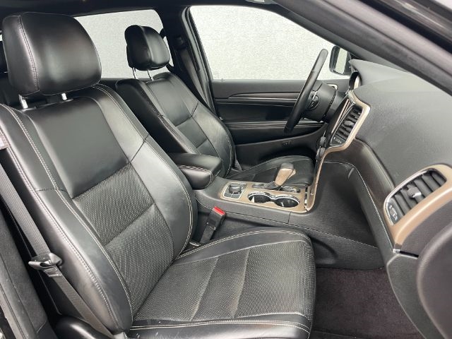 Jeep Grand Cherokee  2016