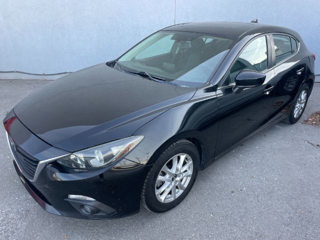 Mazda MAZDA3  2016