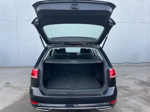 Volkswagen Golf SportWagen  2018