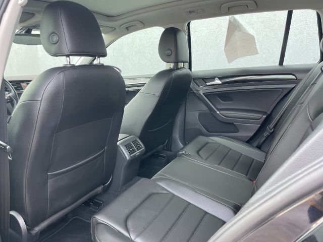 Volkswagen Golf SportWagen  2018