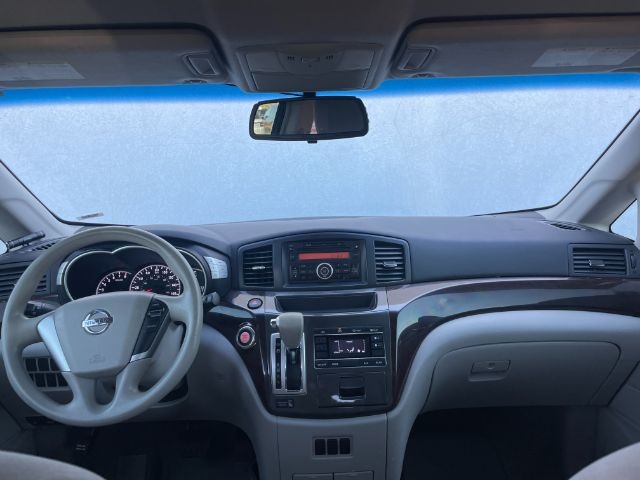 Nissan Quest  2011