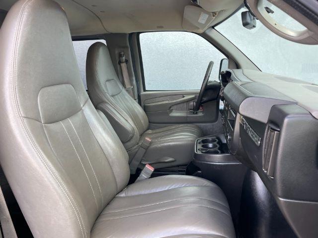 Chevrolet Express Passenger  2015