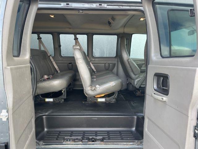 Chevrolet Express Passenger  2015