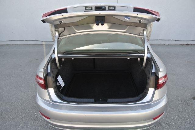 Volkswagen Jetta  2020