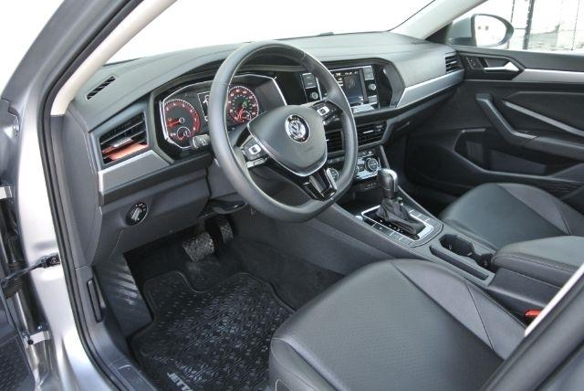 Volkswagen Jetta  2020