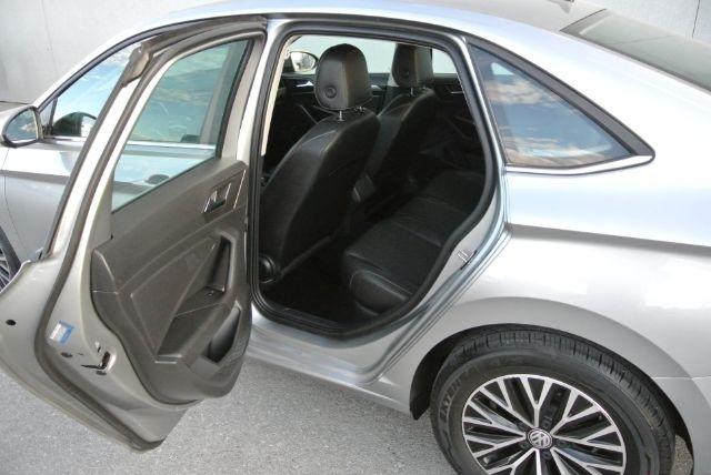 Volkswagen Jetta  2020