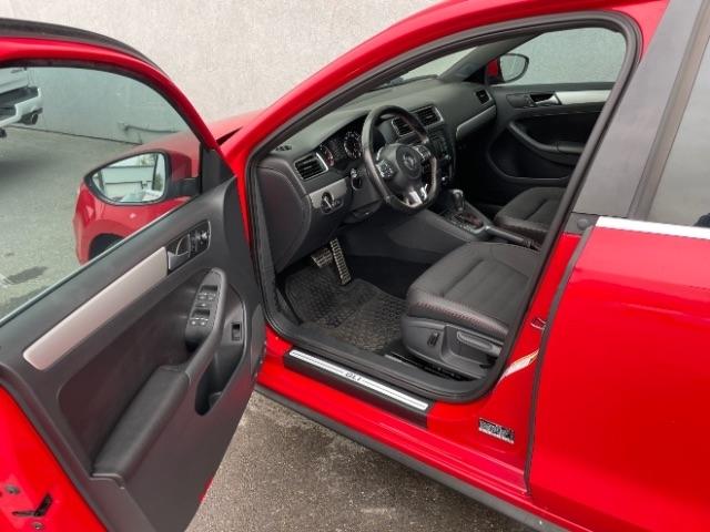 Volkswagen Jetta Sedan  2014