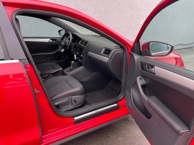 Volkswagen Jetta Sedan  2014