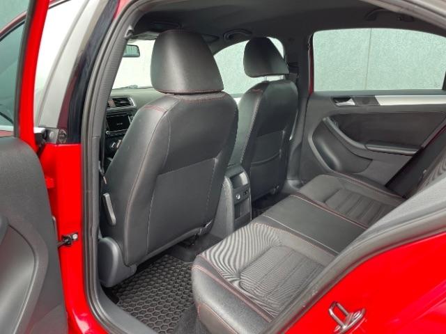 Volkswagen Jetta Sedan  2014