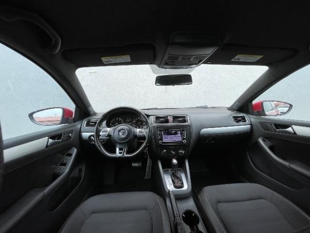 Volkswagen Jetta Sedan  2014