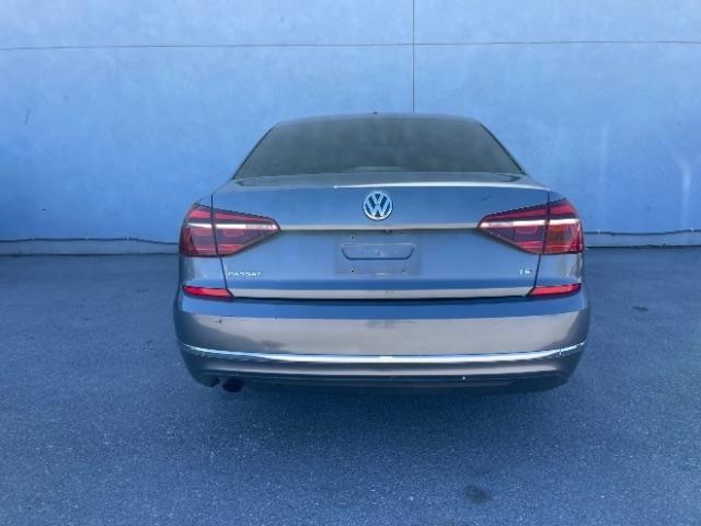 Volkswagen Passat  2018