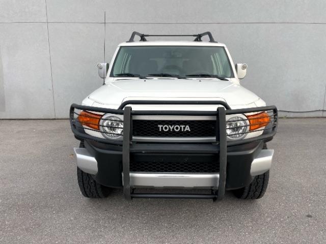 Toyota FJ Cruiser  2013