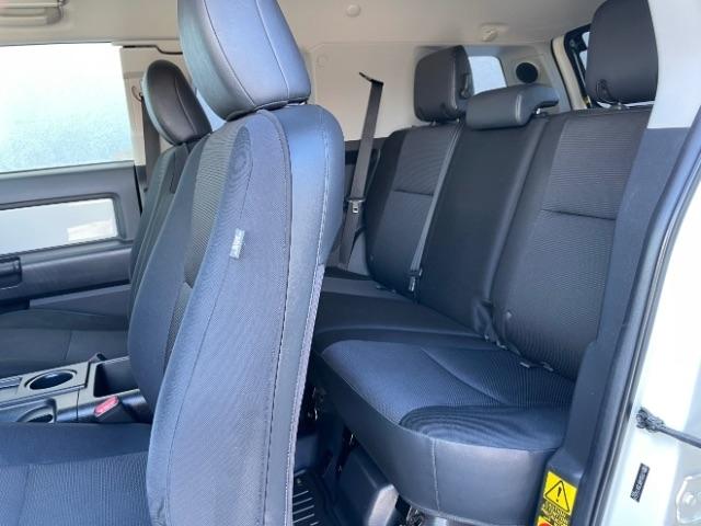 Toyota FJ Cruiser  2013