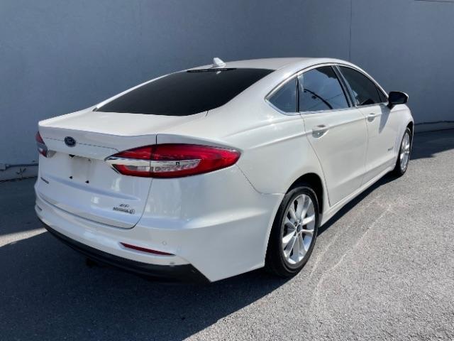 Ford Fusion Hybrid  2019