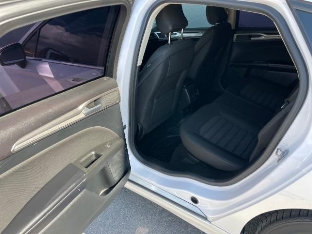 Ford Fusion Hybrid  2019