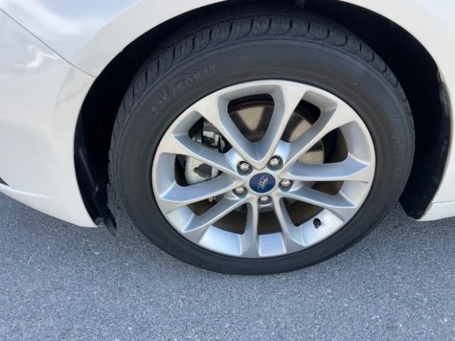 Ford Fusion Hybrid  2019